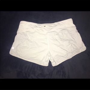 white lulu shorts